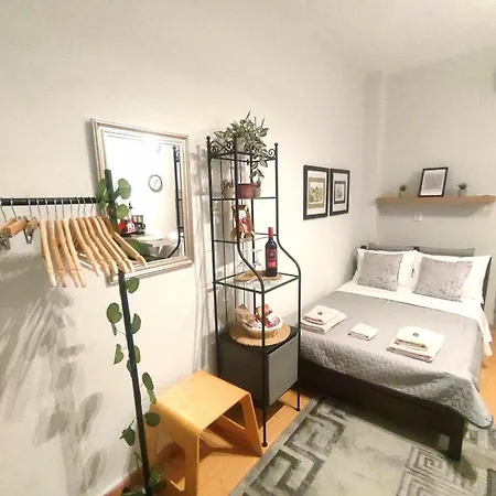 Apartment Incognito